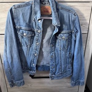 Levi's Classic Blue Denim Jacket